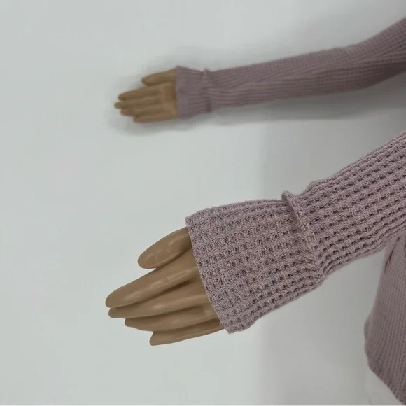 Vocal Womans Top Long Sleeve Dream Catcher Print Rhinestones Cold Shoulder NEW - Picture 3 of 13